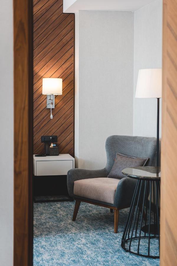 Bristol Hotel 4*