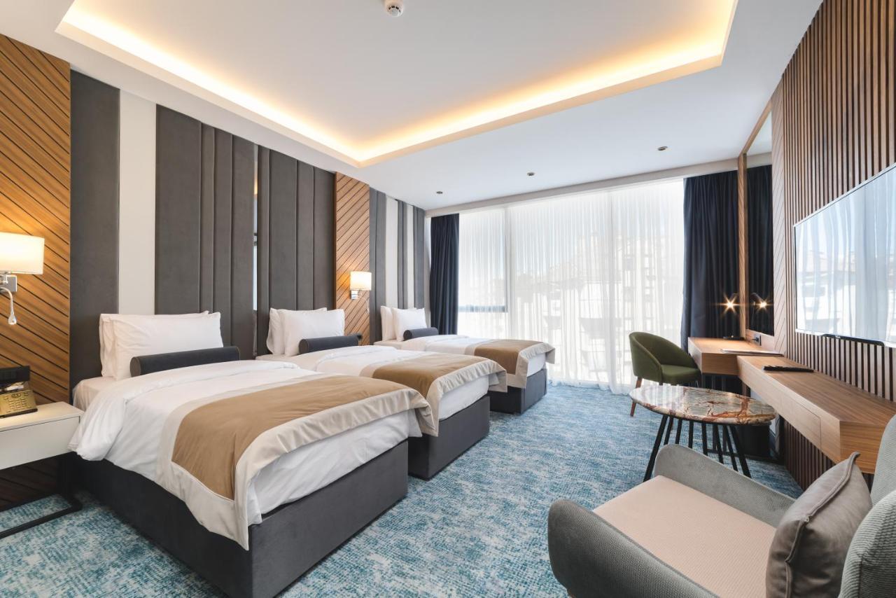 Bristol Hotel 4*