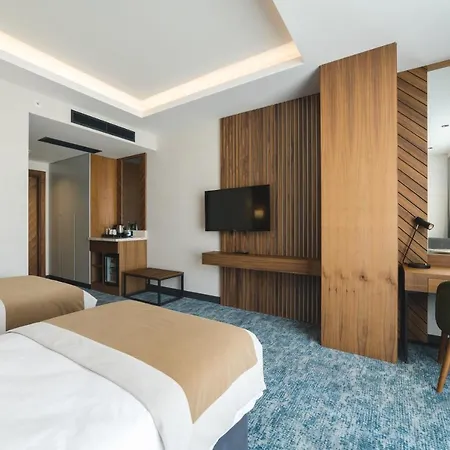 Bristol Hotel Podgorica Exterior photo