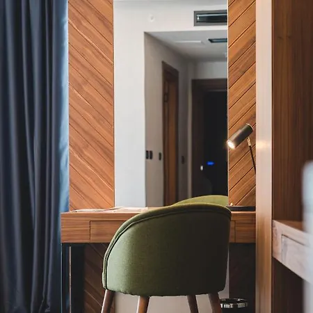Bristol Hotel Podgorica Exterior photo